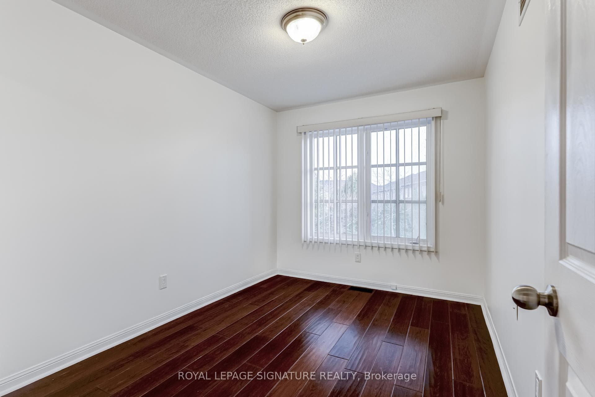 92 Dallimore Circle photo 24
