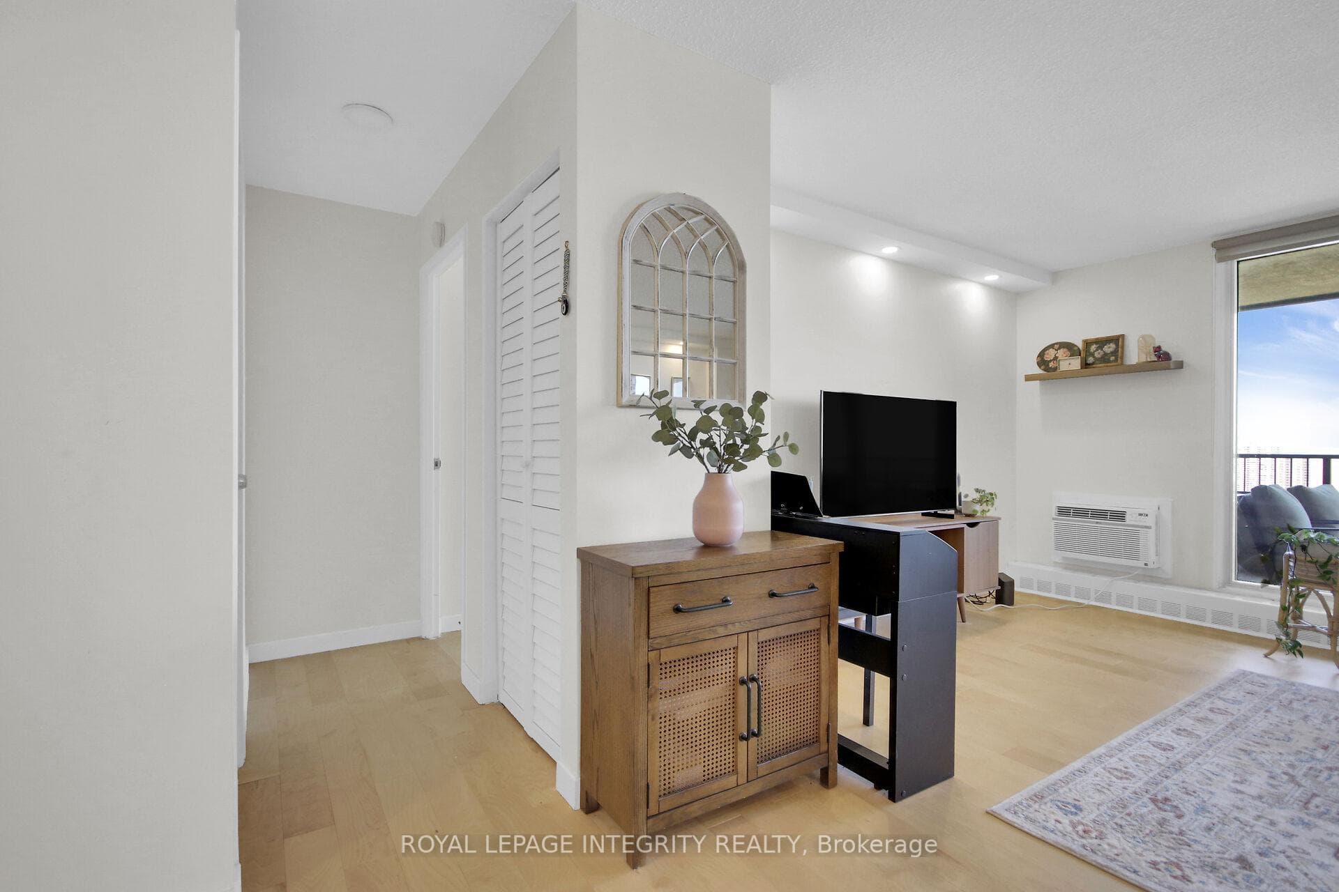 1785 Frobisher Lane Unit 2701 photo 16