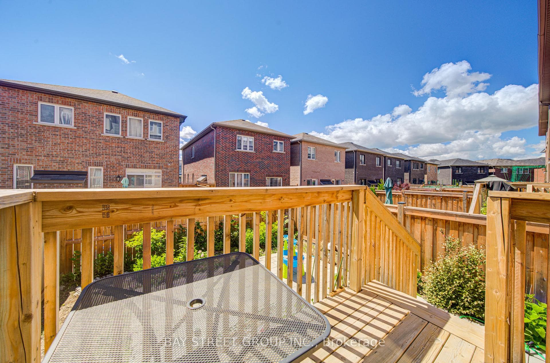 114 Ness Drive photo 37