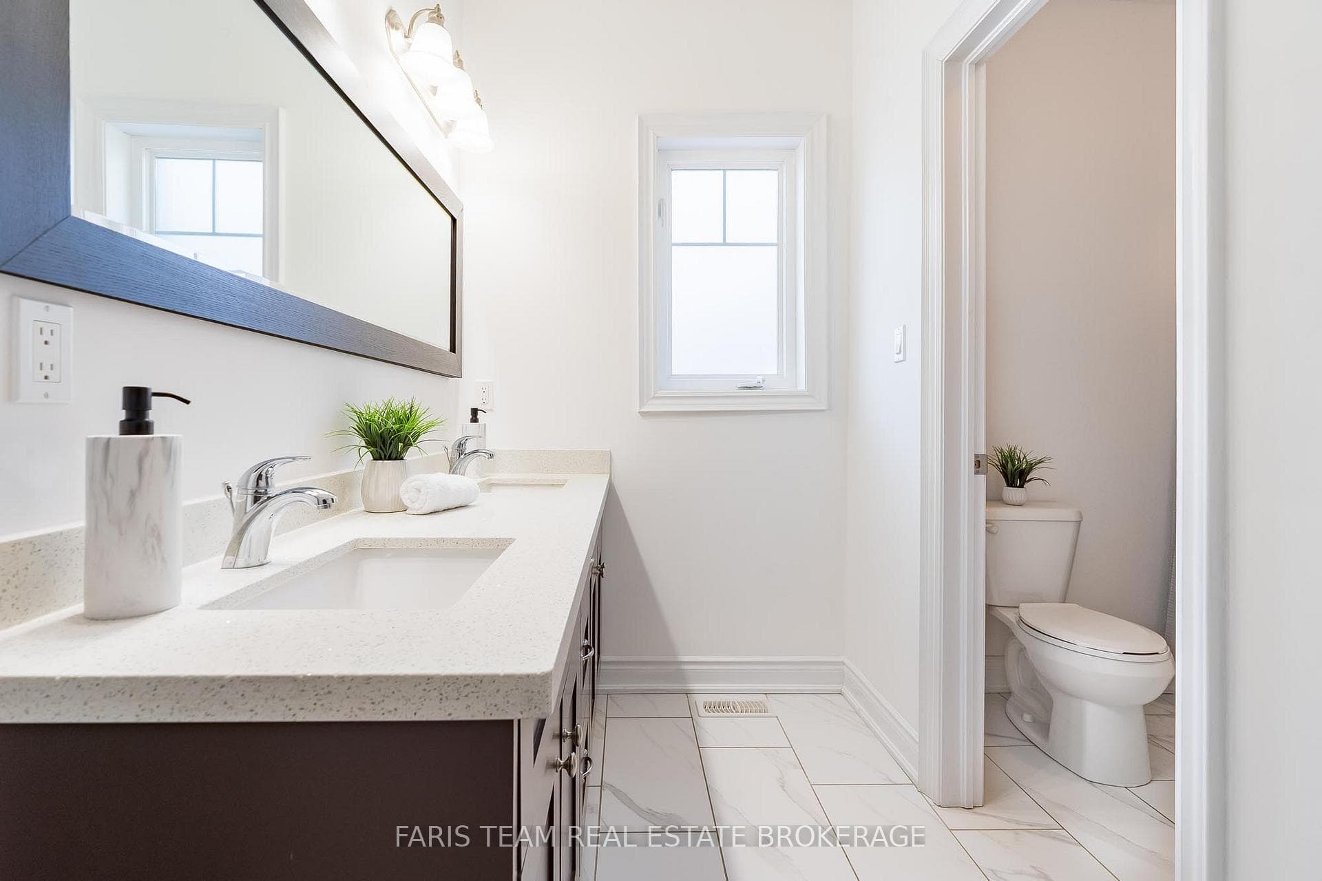 287 Robinson Road photo 22
