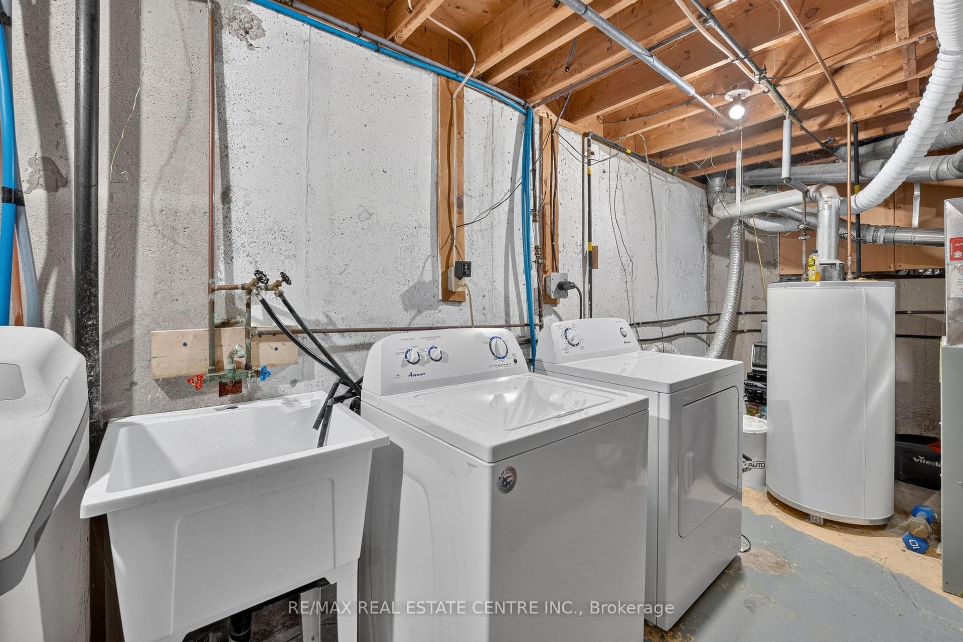23 Burbank Crescent photo 27