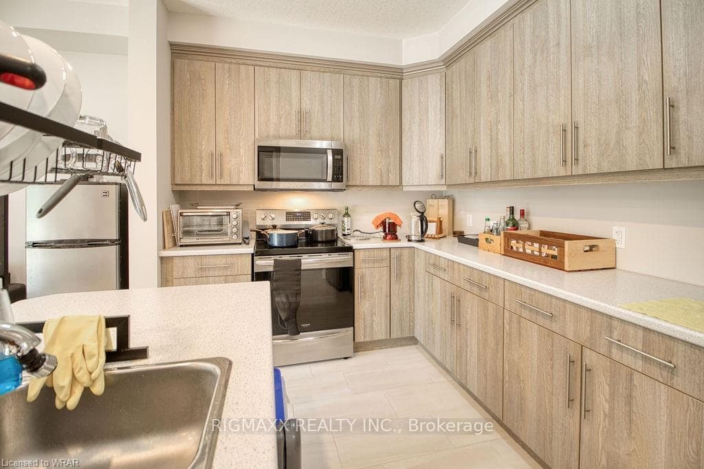 2104 Evans Boulevard photo 20
