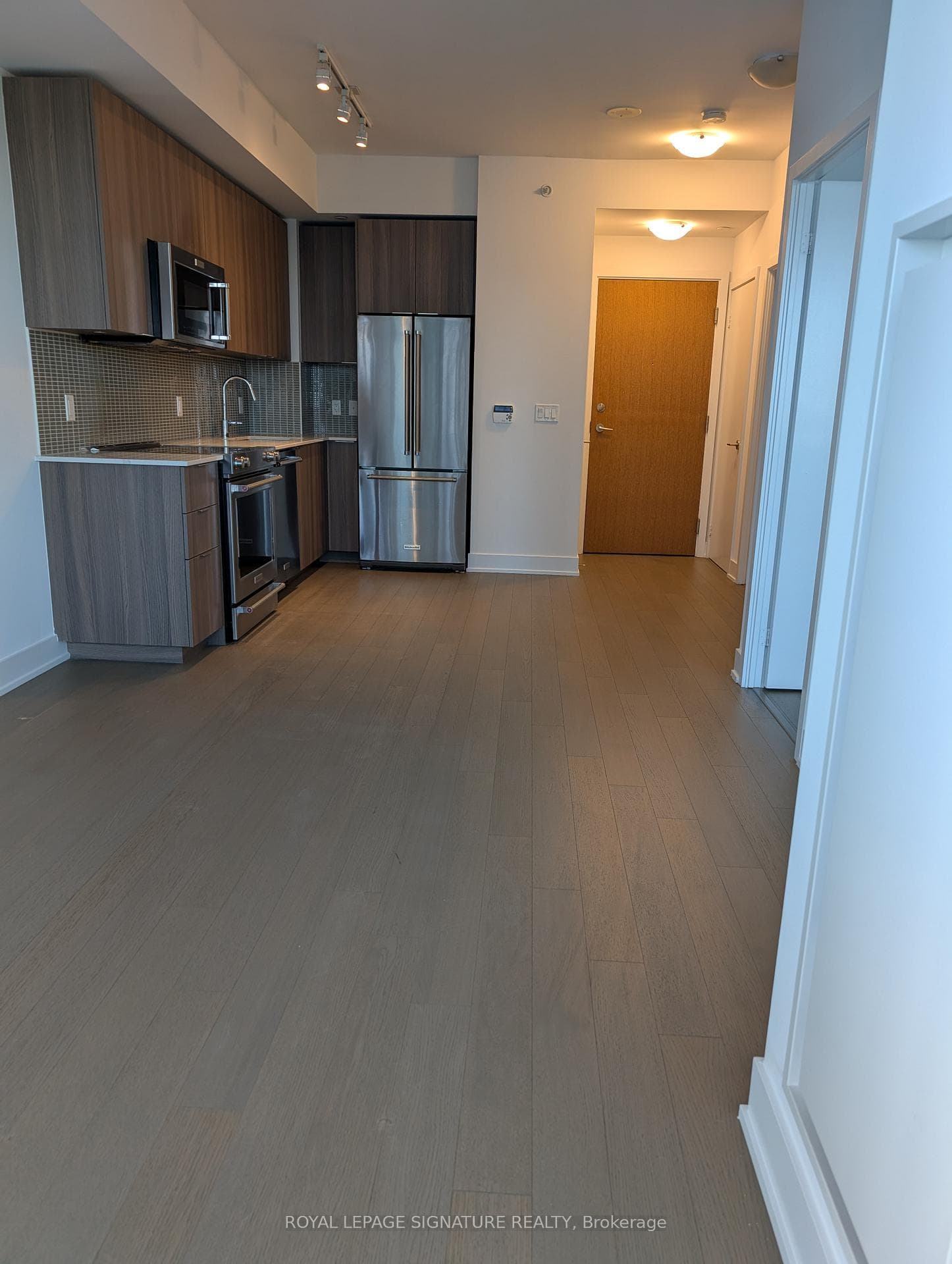 30 Shore Breeze Drive Unit 3715 photo 4