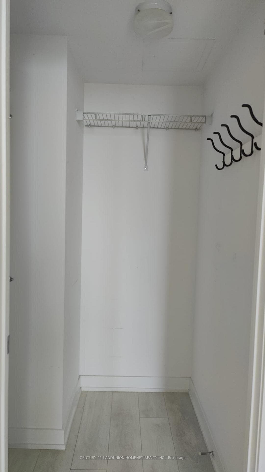 walking closet