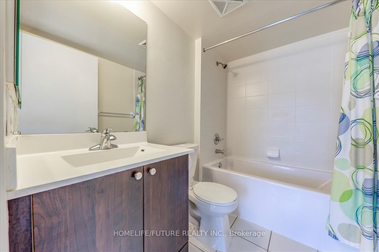 151 Village Green Square Unit 1001 photo 22