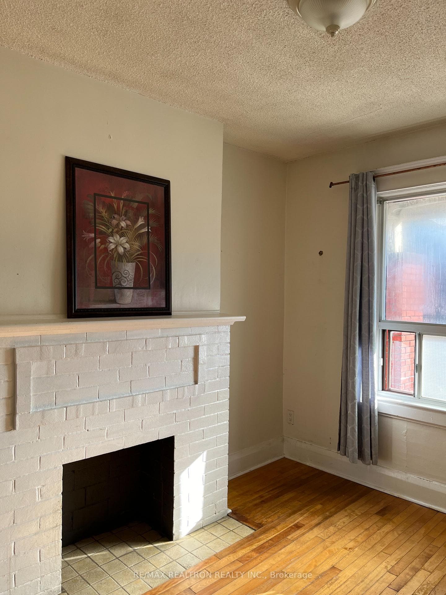 285 Oakwood Avenue Unit 2 photo 2
