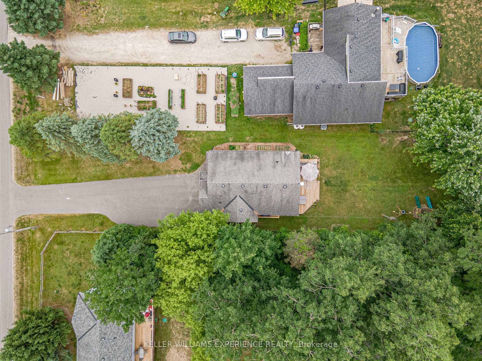 9029 Webster Road photo 43