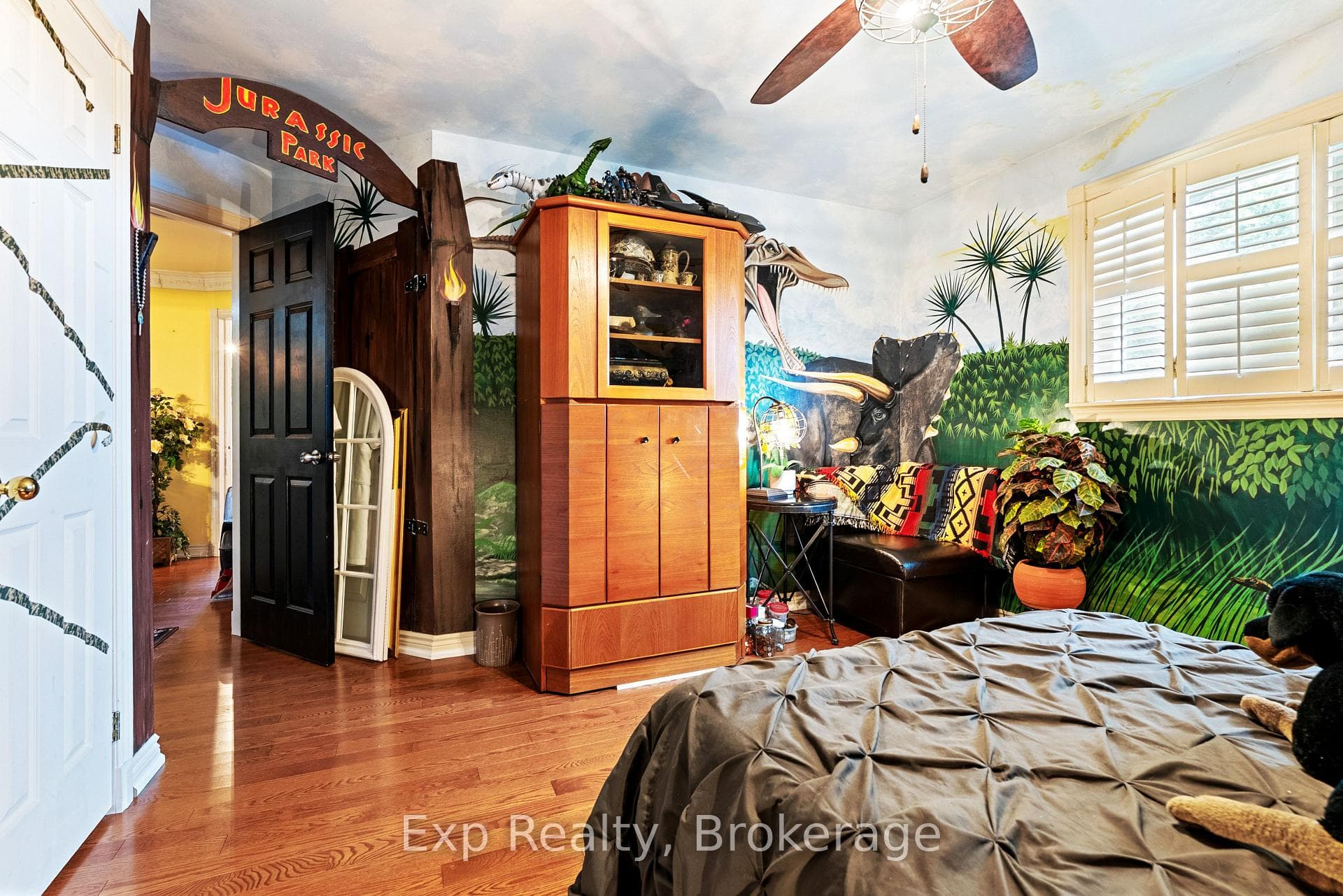 233 Huycke Street photo 31
