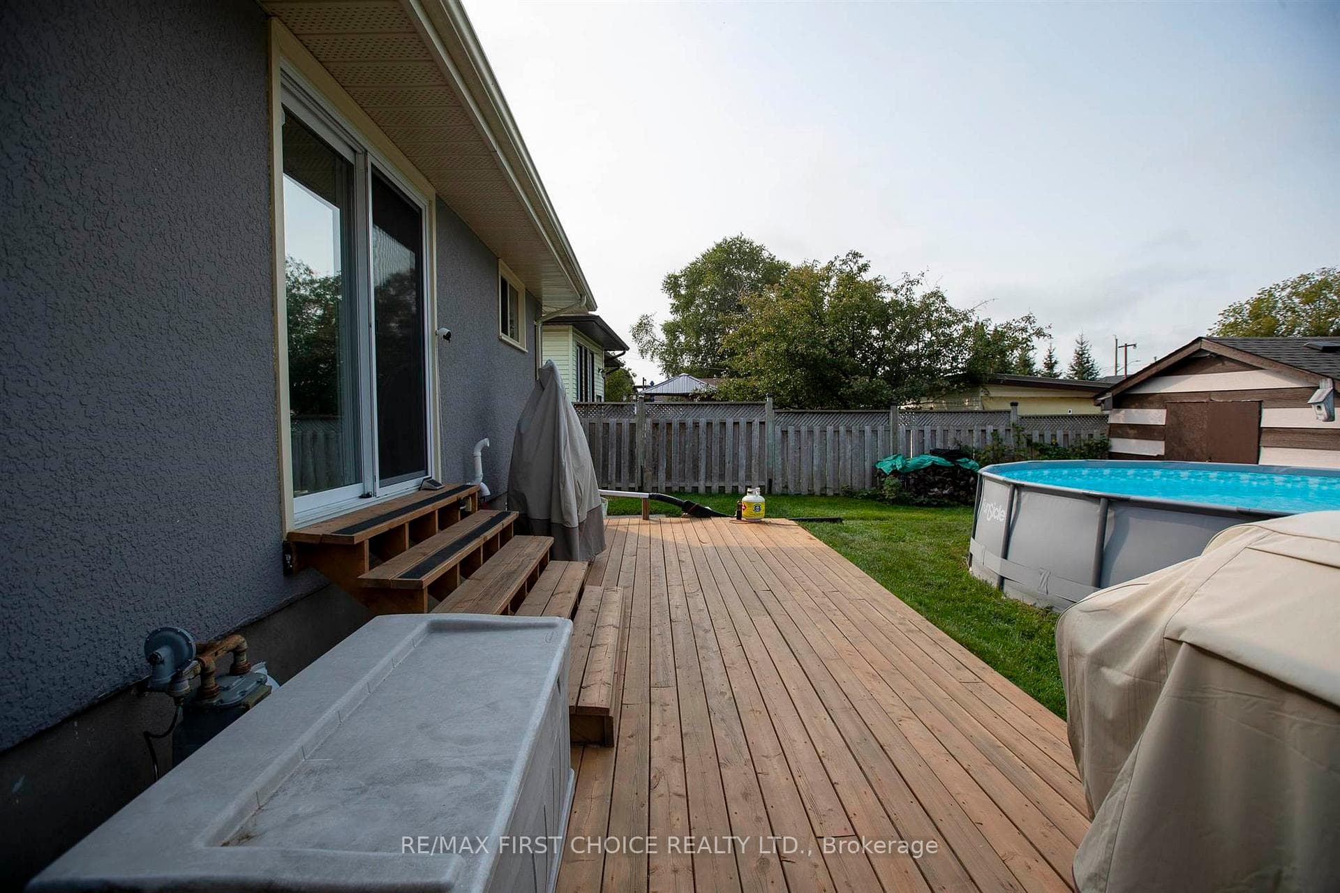 139 Burriss Street photo 37