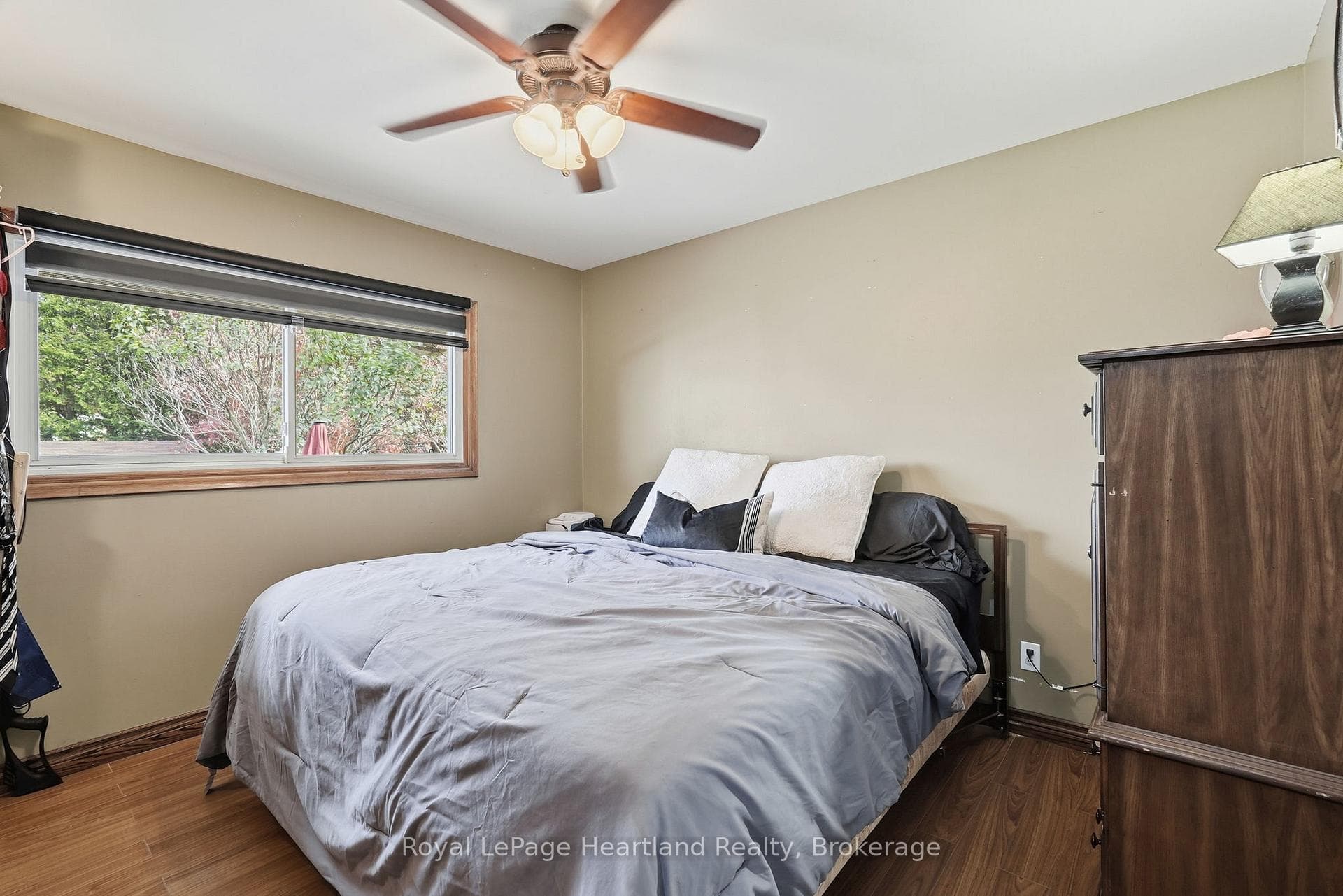 292 Wellington Street photo 15