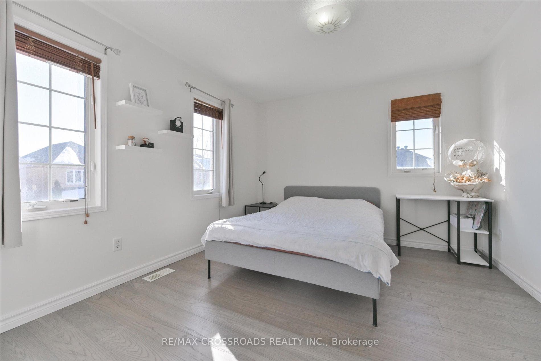 76 Shady Oaks Avenue photo 25