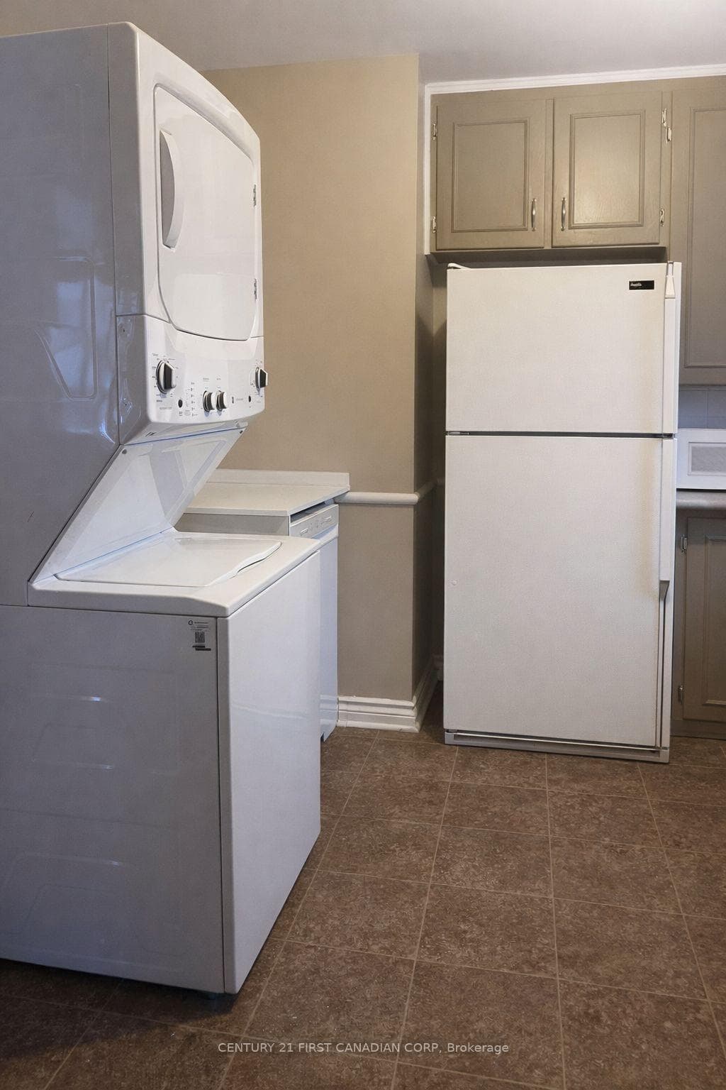638 Tennent Avenue Unit upper photo 18