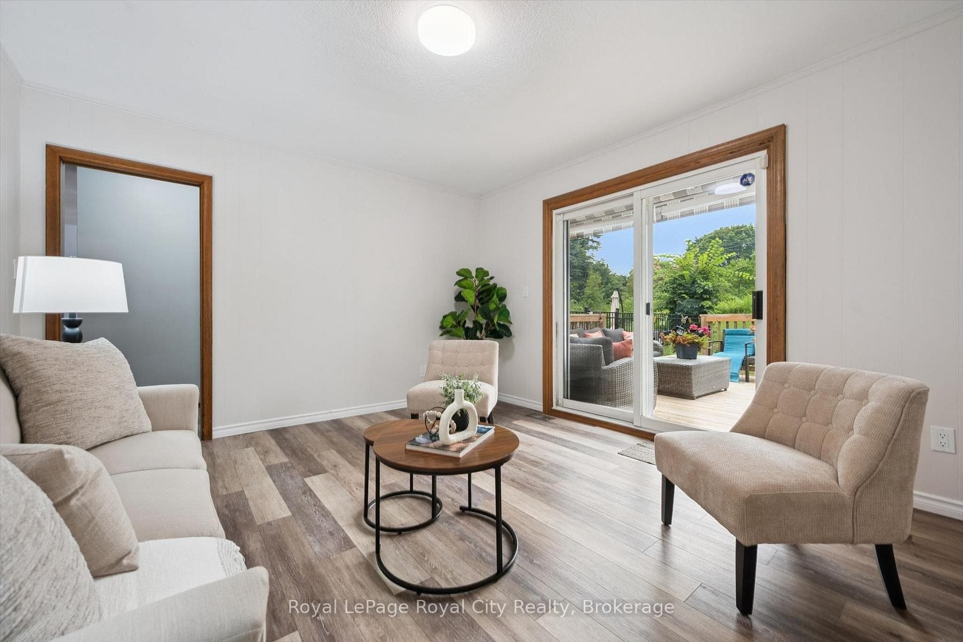 30 Westminster Avenue photo 20