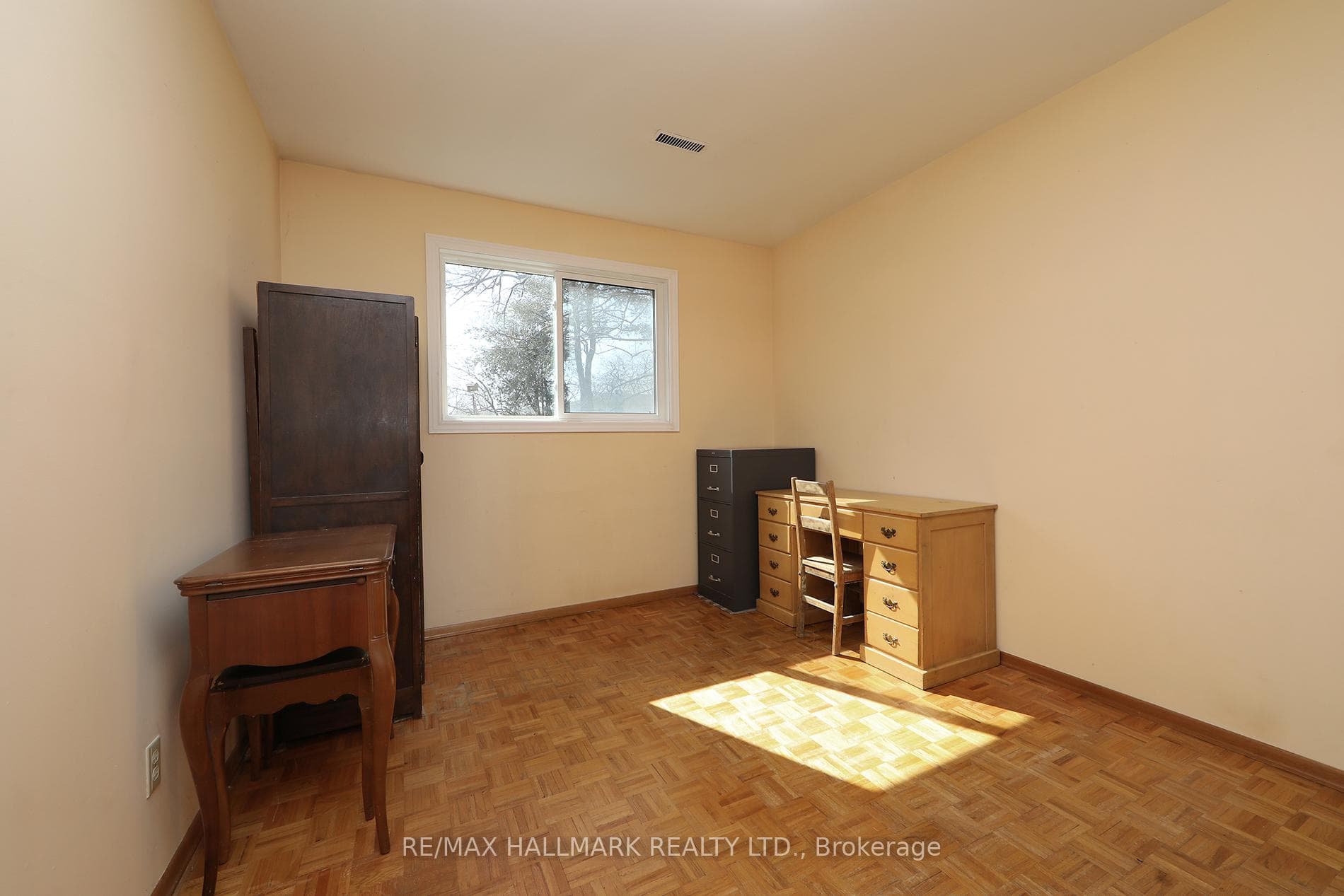 31 Tilley Drive photo 23