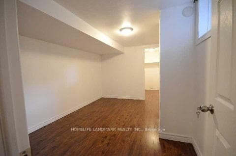 3 Tinder Crescent Unit Lower photo 5