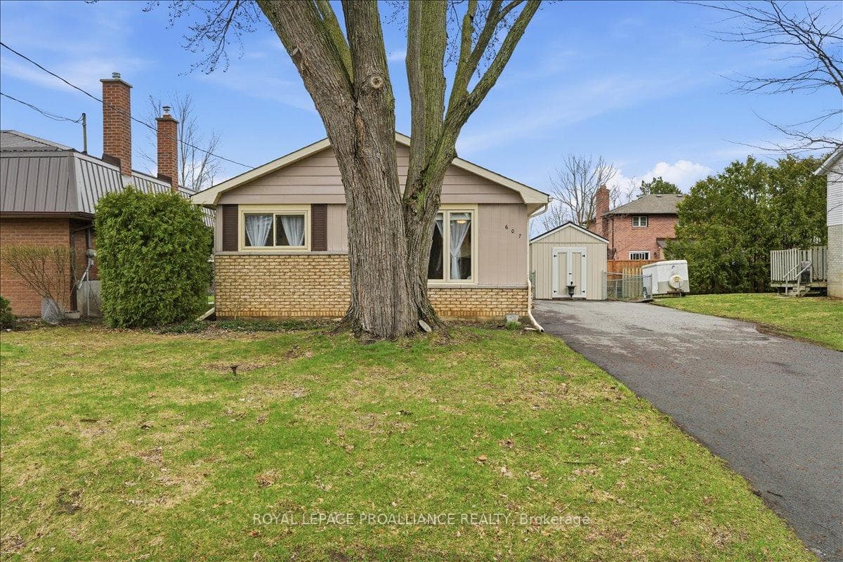 607 Bridge Street photo 4