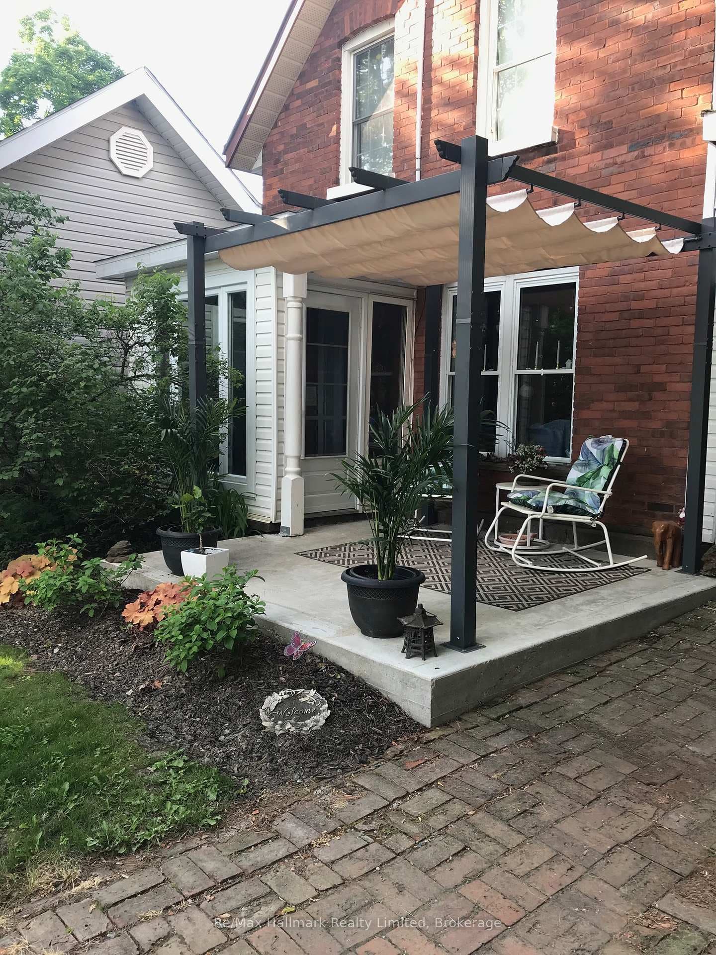 A Welcoming Entrance