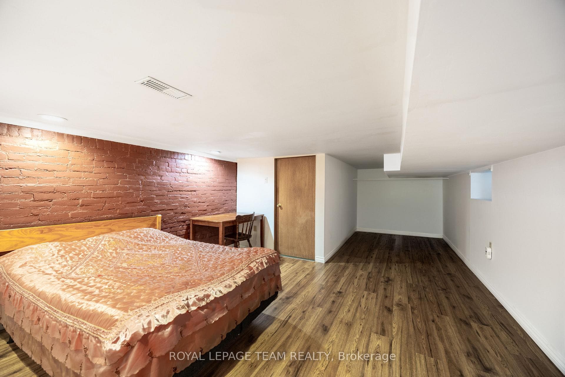 301 Somerset Street photo 40