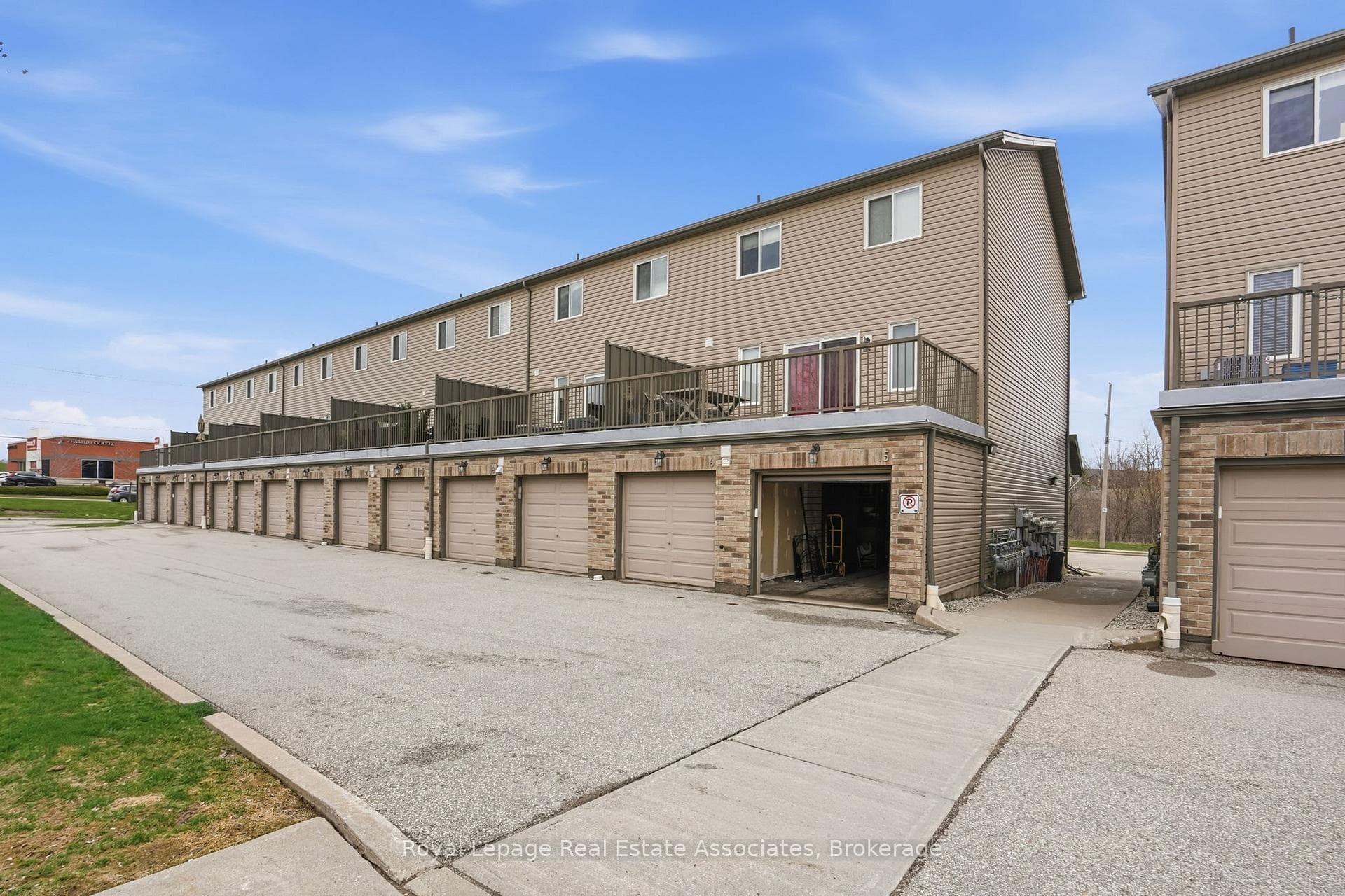 275 Old Huron Road Unit 16 photo 31