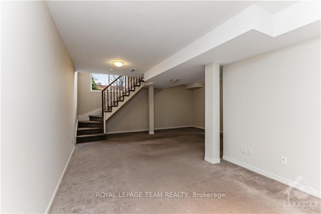 77 MULLCRAFT Crescent photo 20