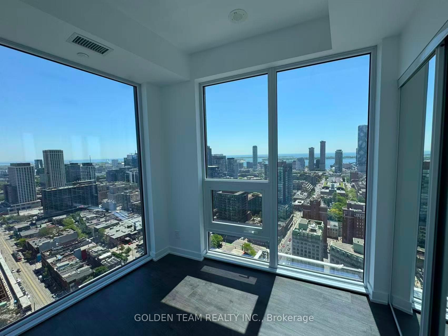 100 Queen Street Unit 3705 photo 7