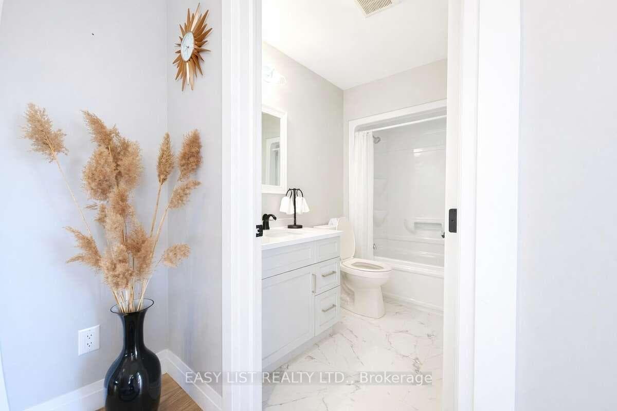 4403 Belmont Avenue photo 18