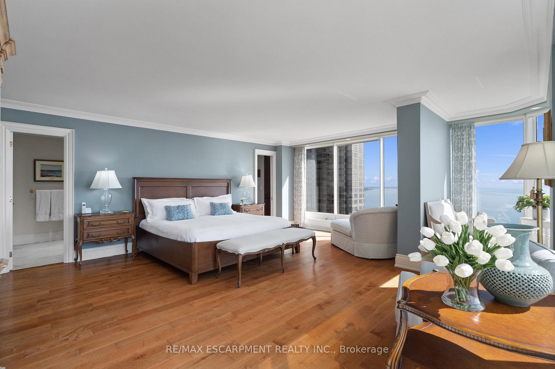 2045 Lake Shore Boulevard Unit 2707 photo 28