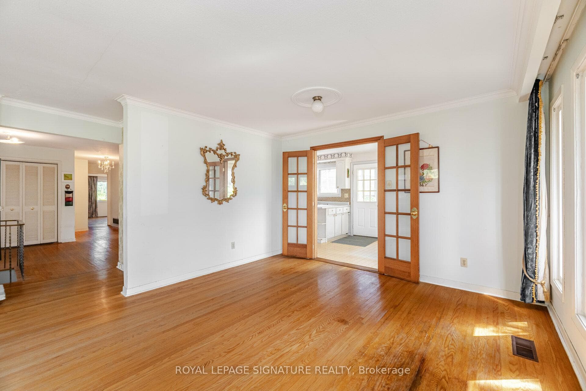 960 Runningbrook Drive photo 6
