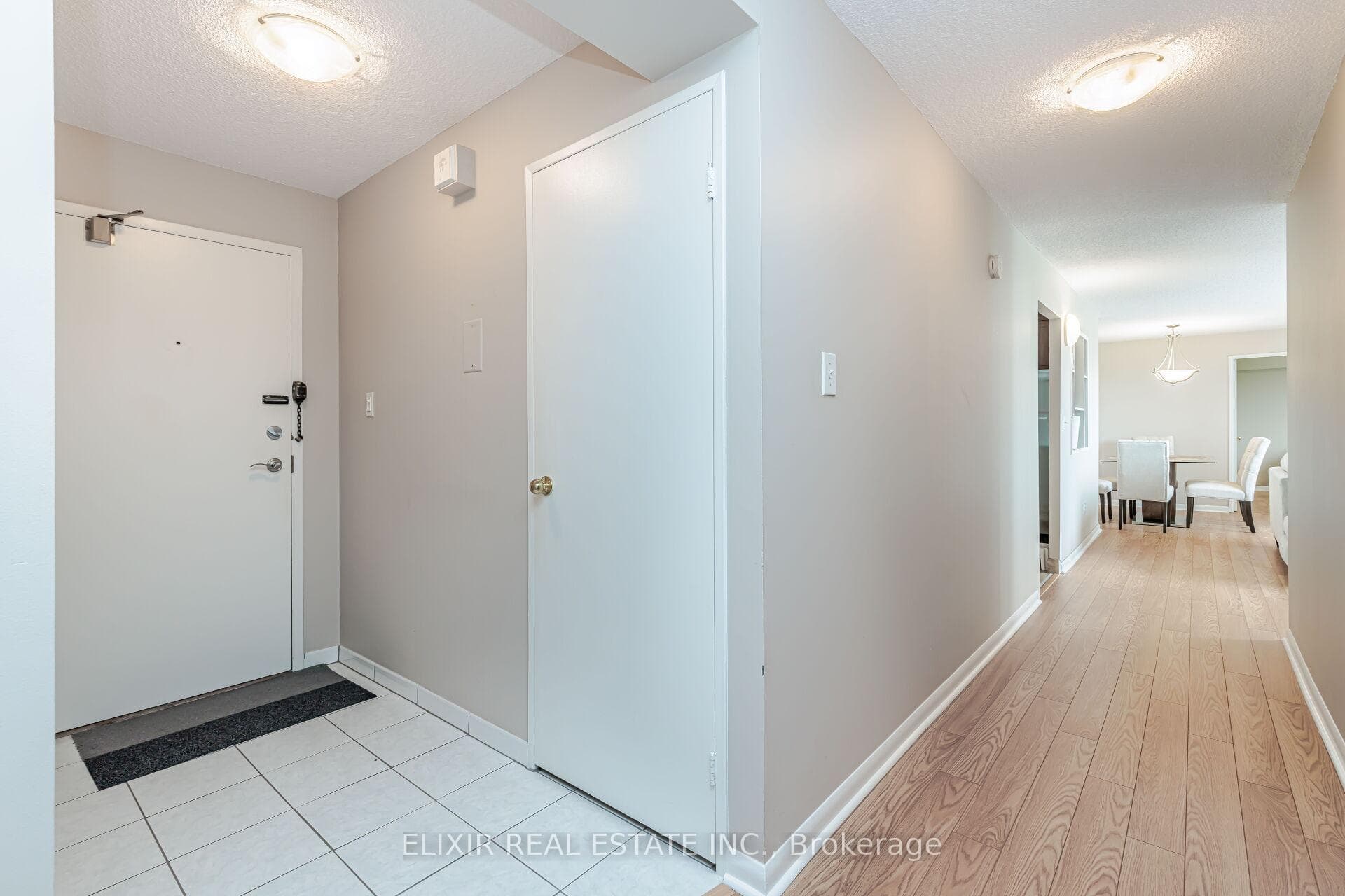 1320 Mississauga Valley Boulevard Unit 409 photo 8