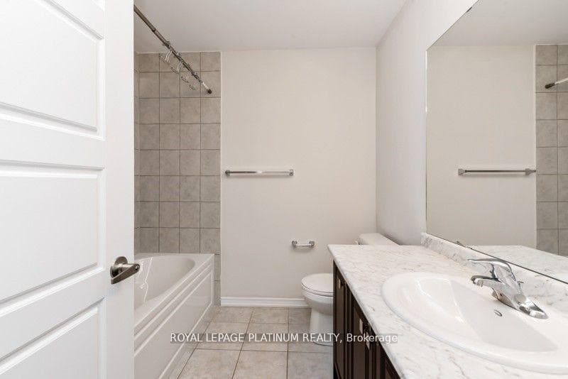 146 Esther Crescent photo 27