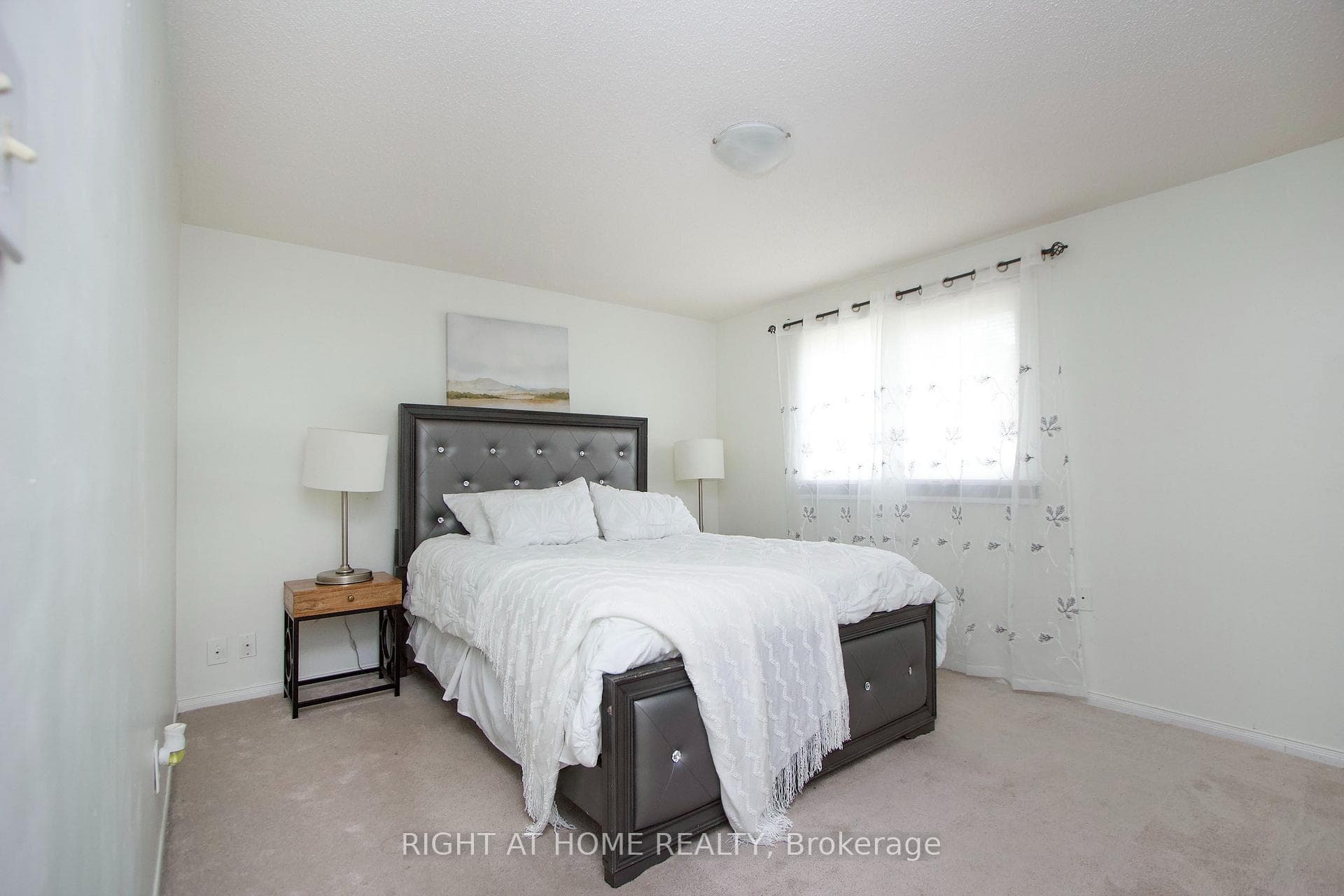 865 Attersley Drive photo 15