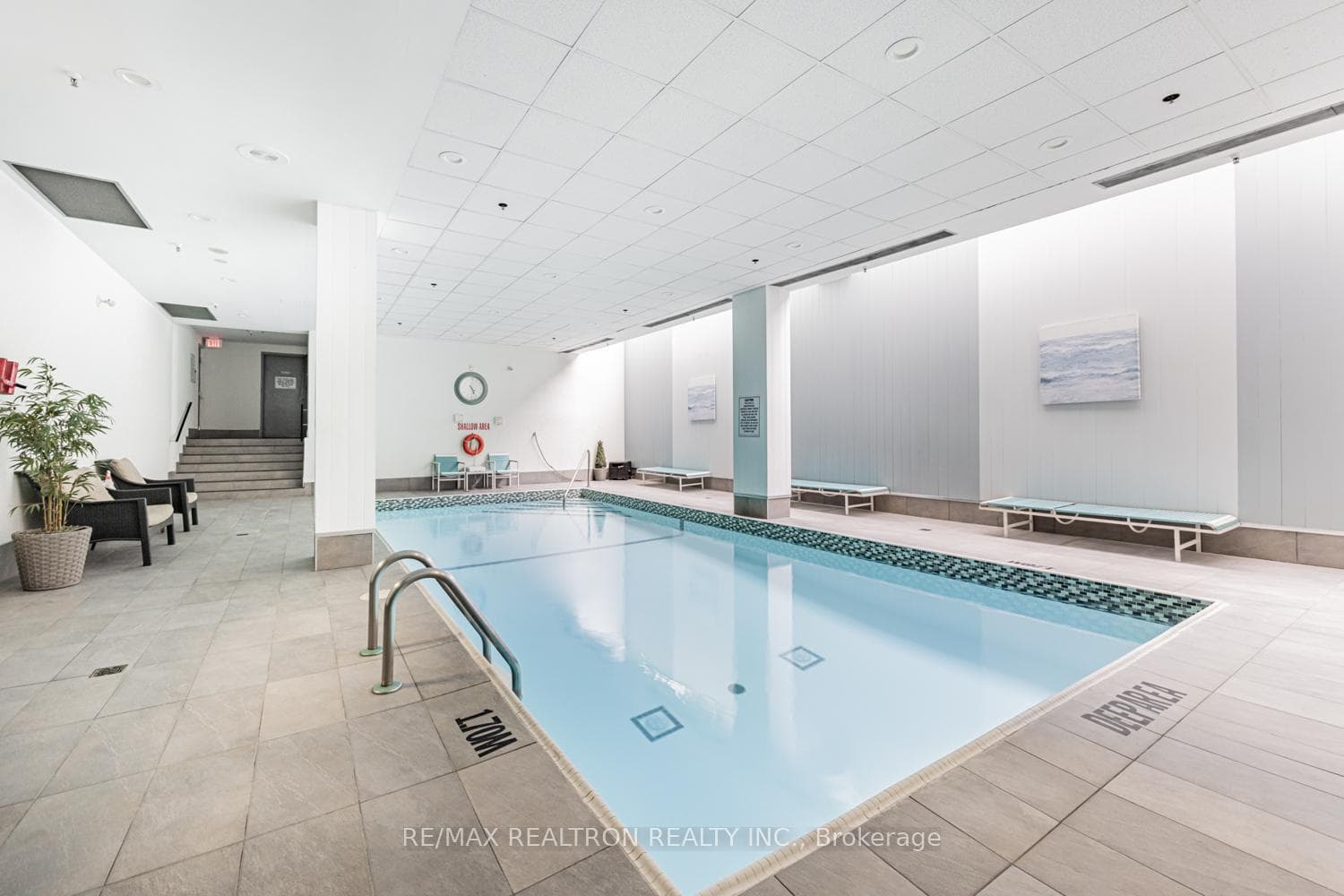 22 Shallmar Boulevard Unit 108 photo 17