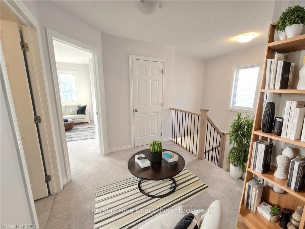 35 BRENNAN Crescent photo 12