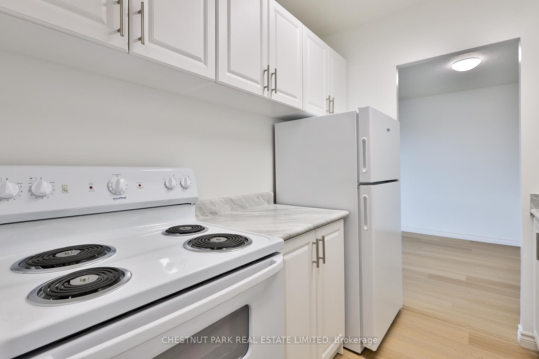 888 Glen Street Unit 507 photo 5