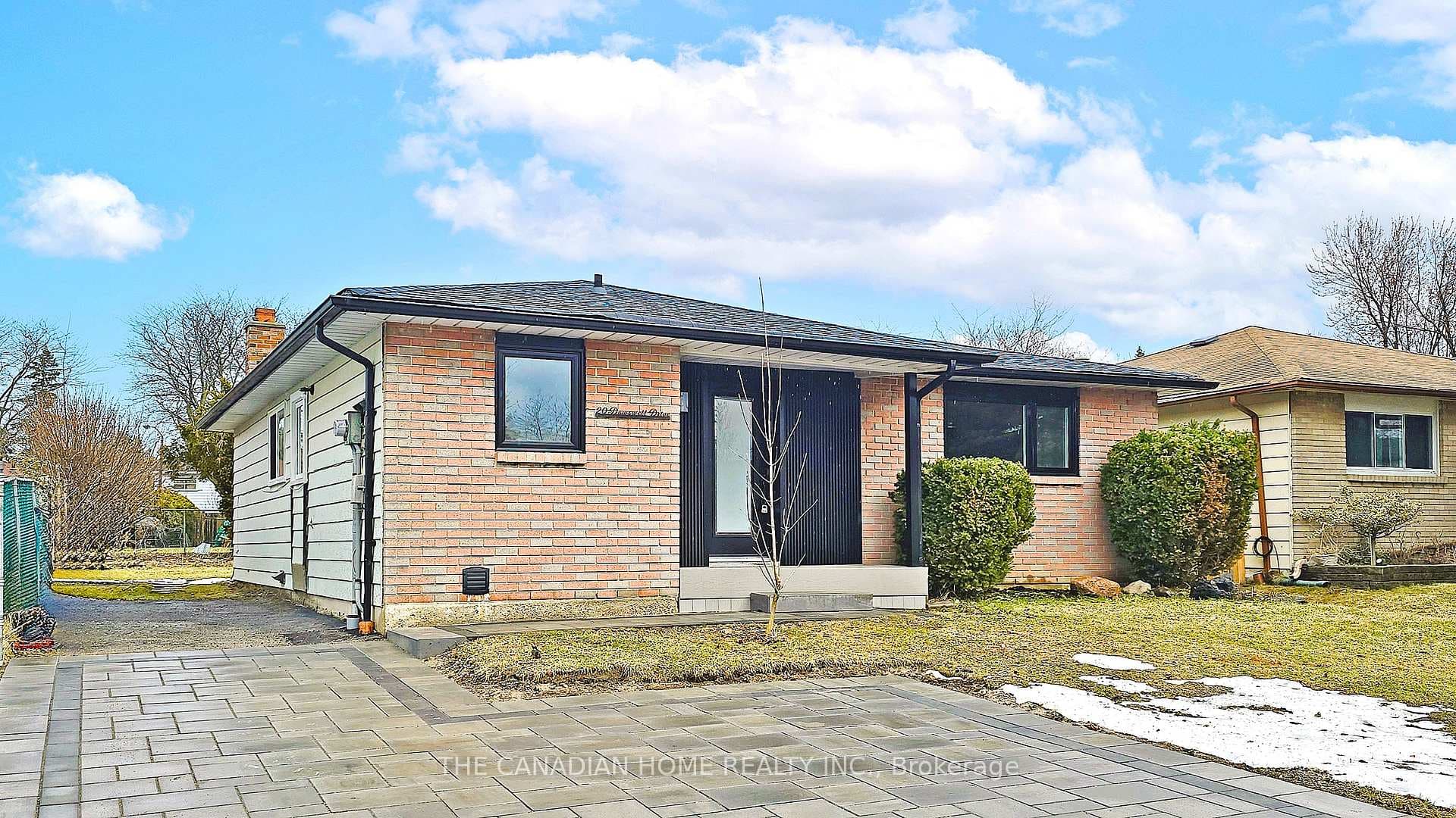 20 Dowswell Drive photo 2