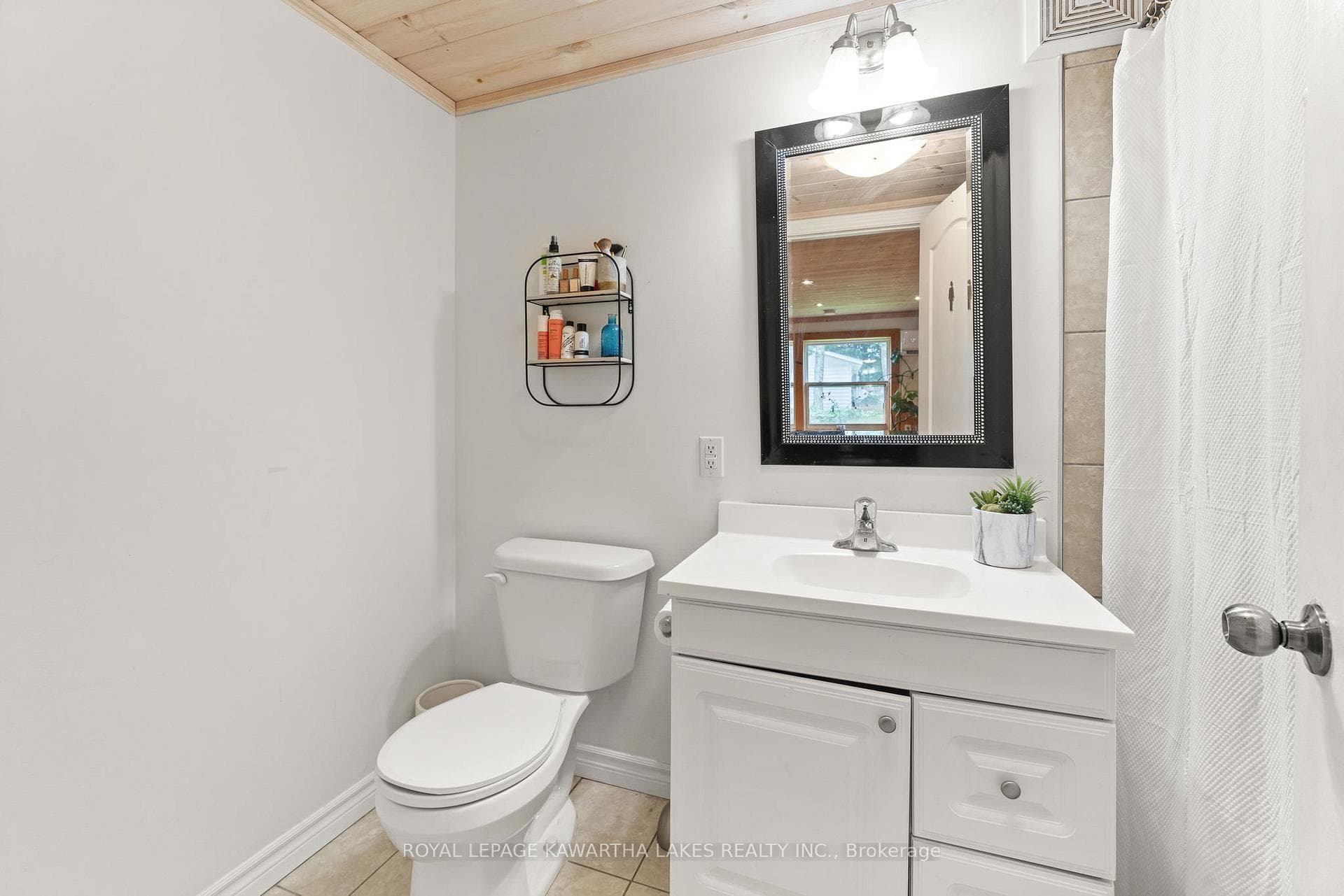 191 Bobcaygeon Road photo 31