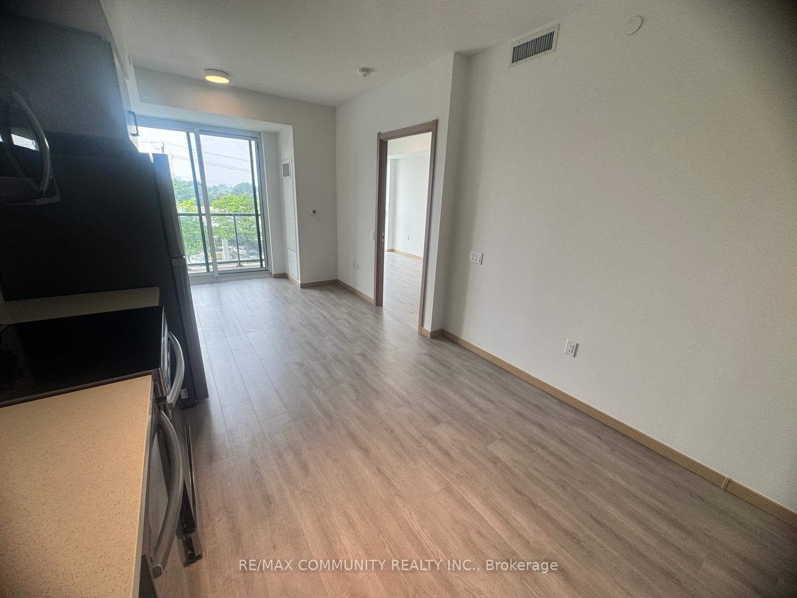 3429 Sheppard Avenue Unit 311 photo 8