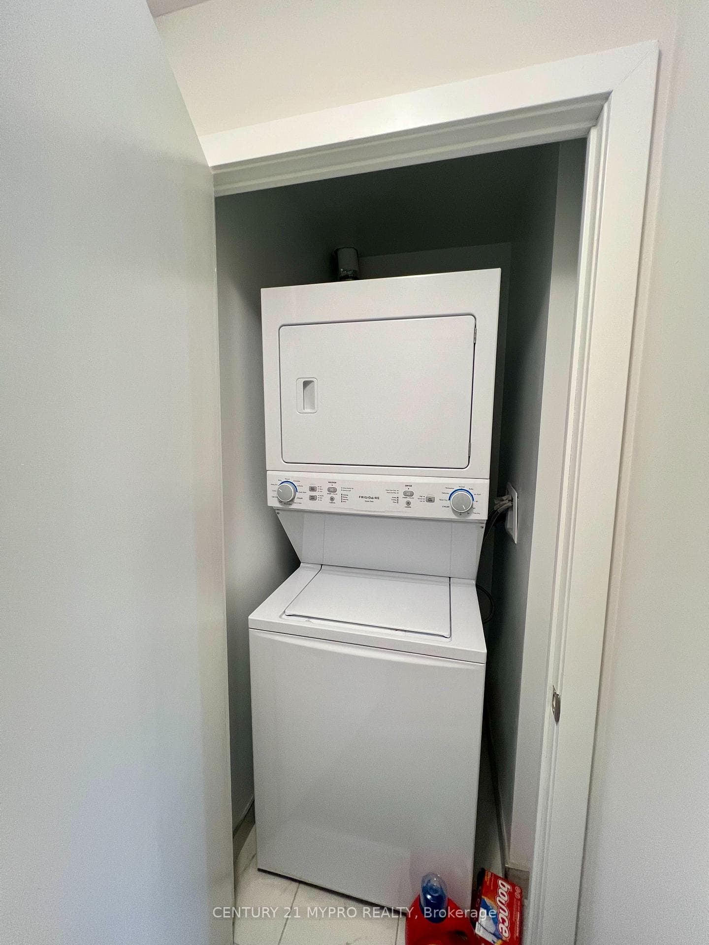 1480 Bayly Street Unit 310 photo 4