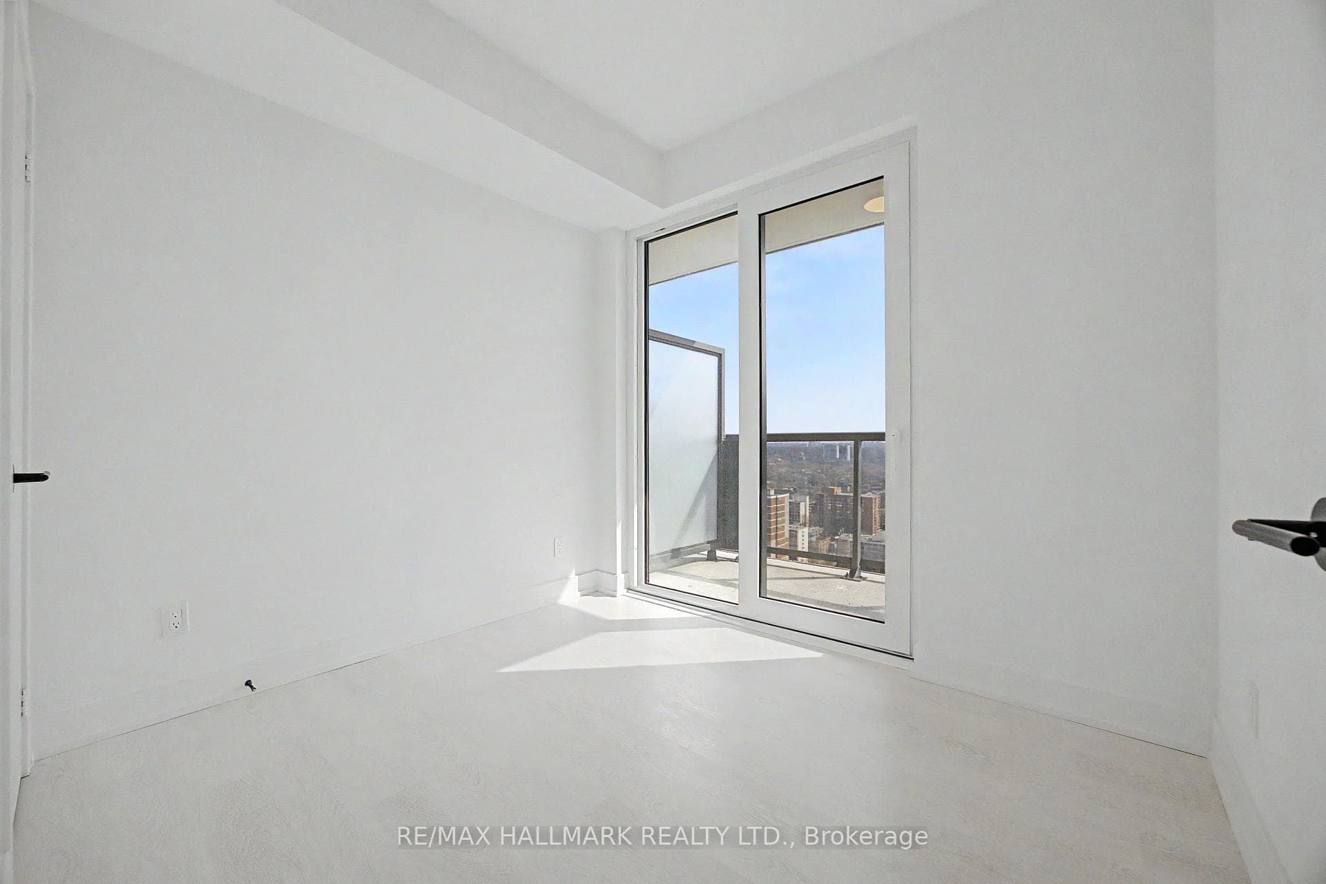 308 Jarvis Street Unit 2912 photo 7