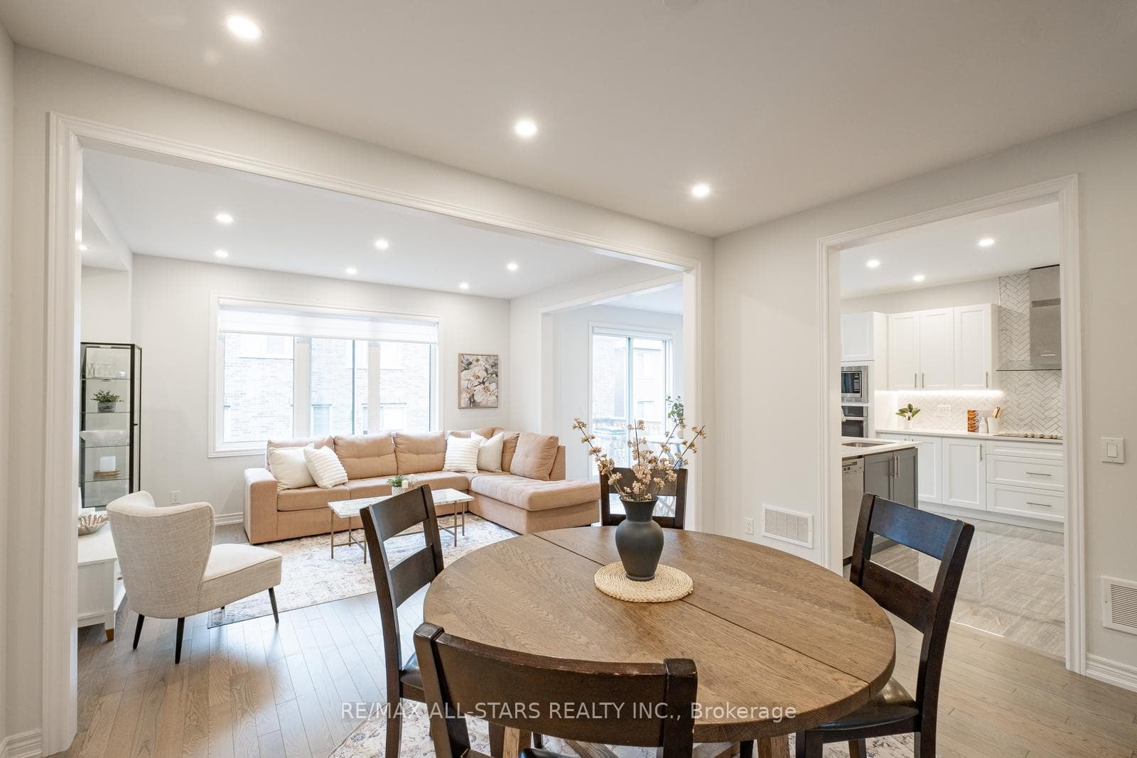 252 Busato Drive photo 10