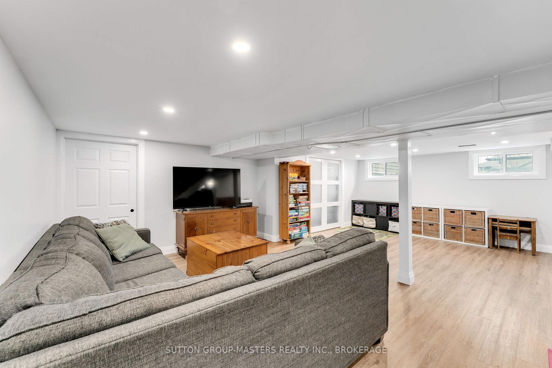 22 Montgomery Boulevard photo 33