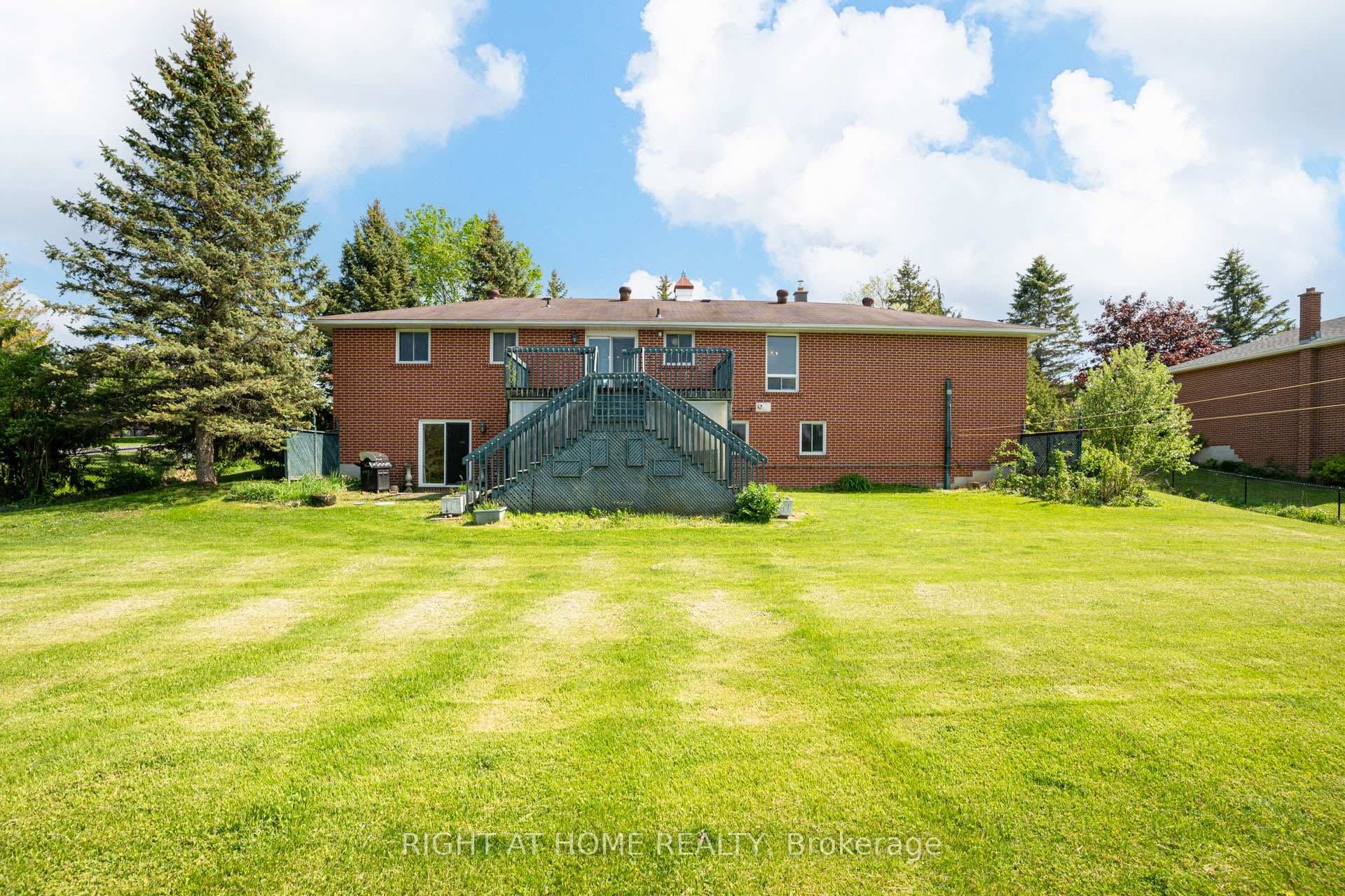 24 Joseph Street photo 36