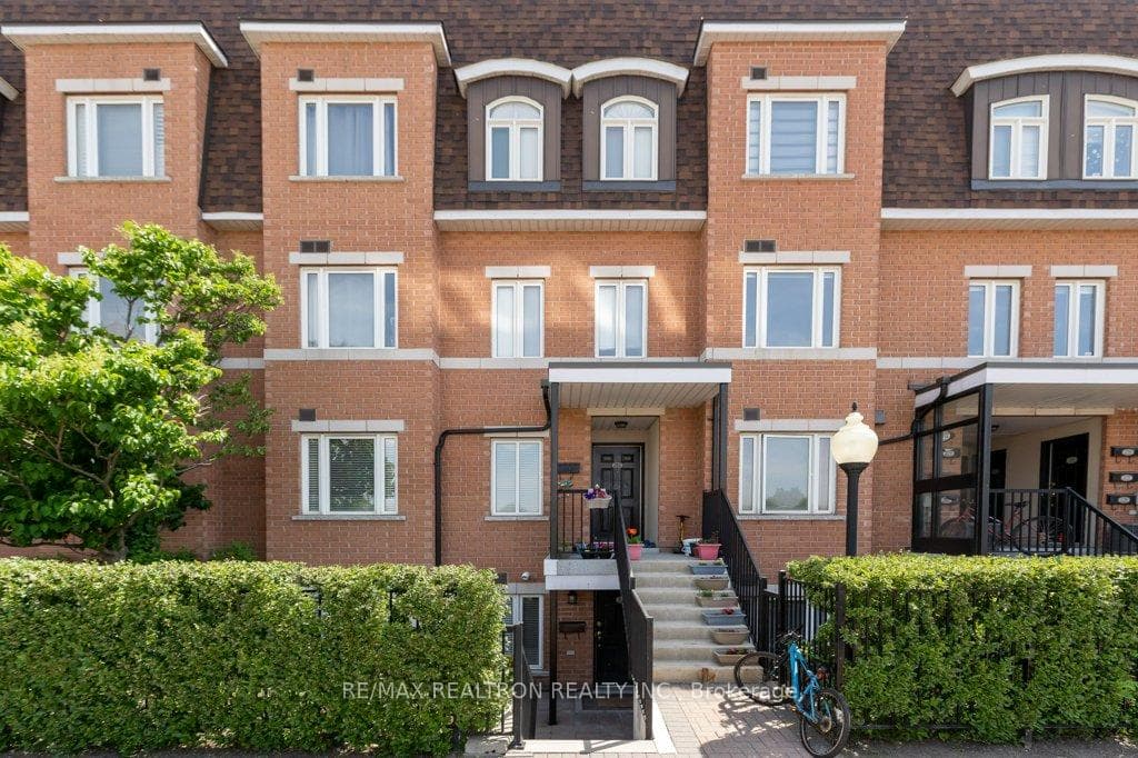 306 John Street Unit #139 photo 1