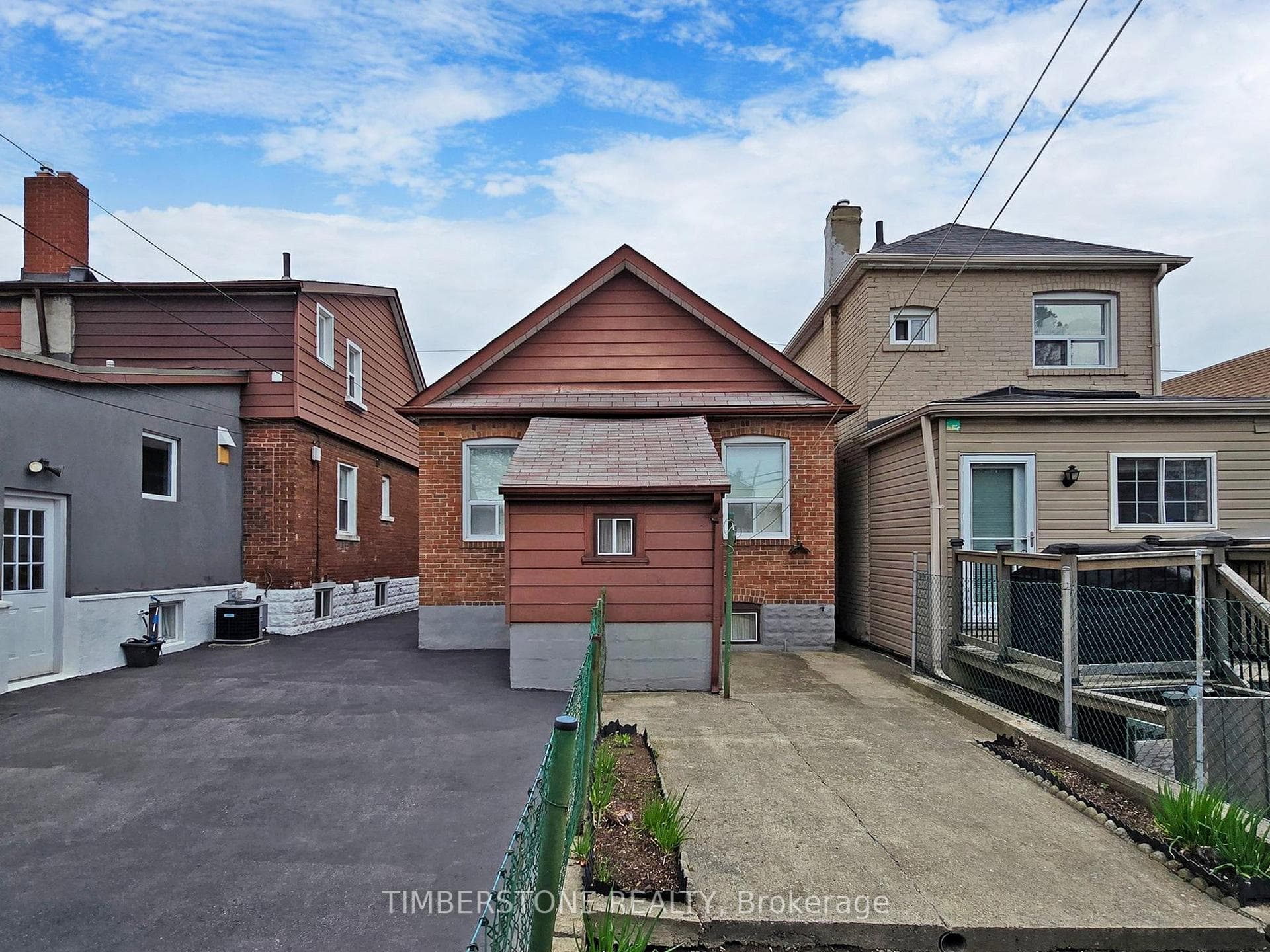 280 Robina Avenue photo 30
