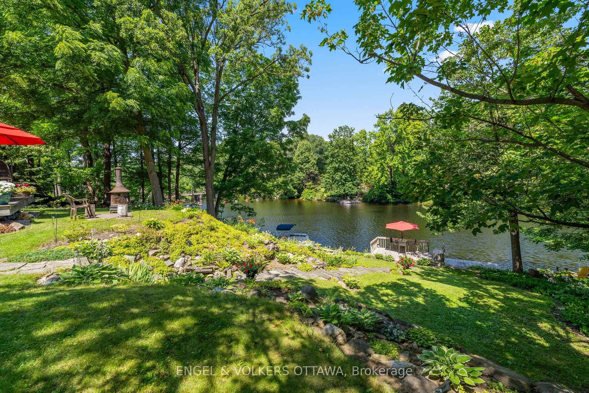1119 Tighe Street photo 22