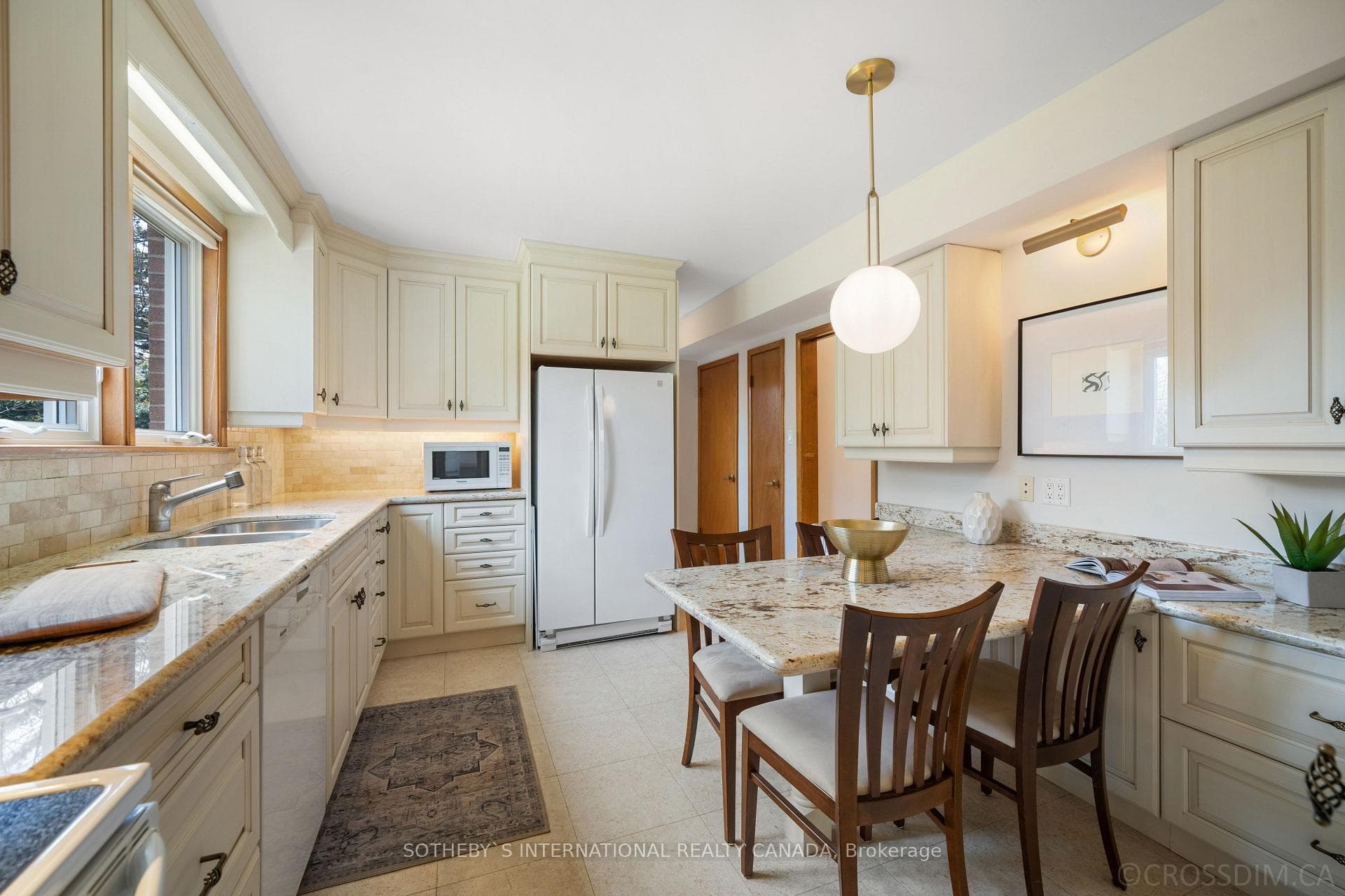 22 Drury Lane photo 5