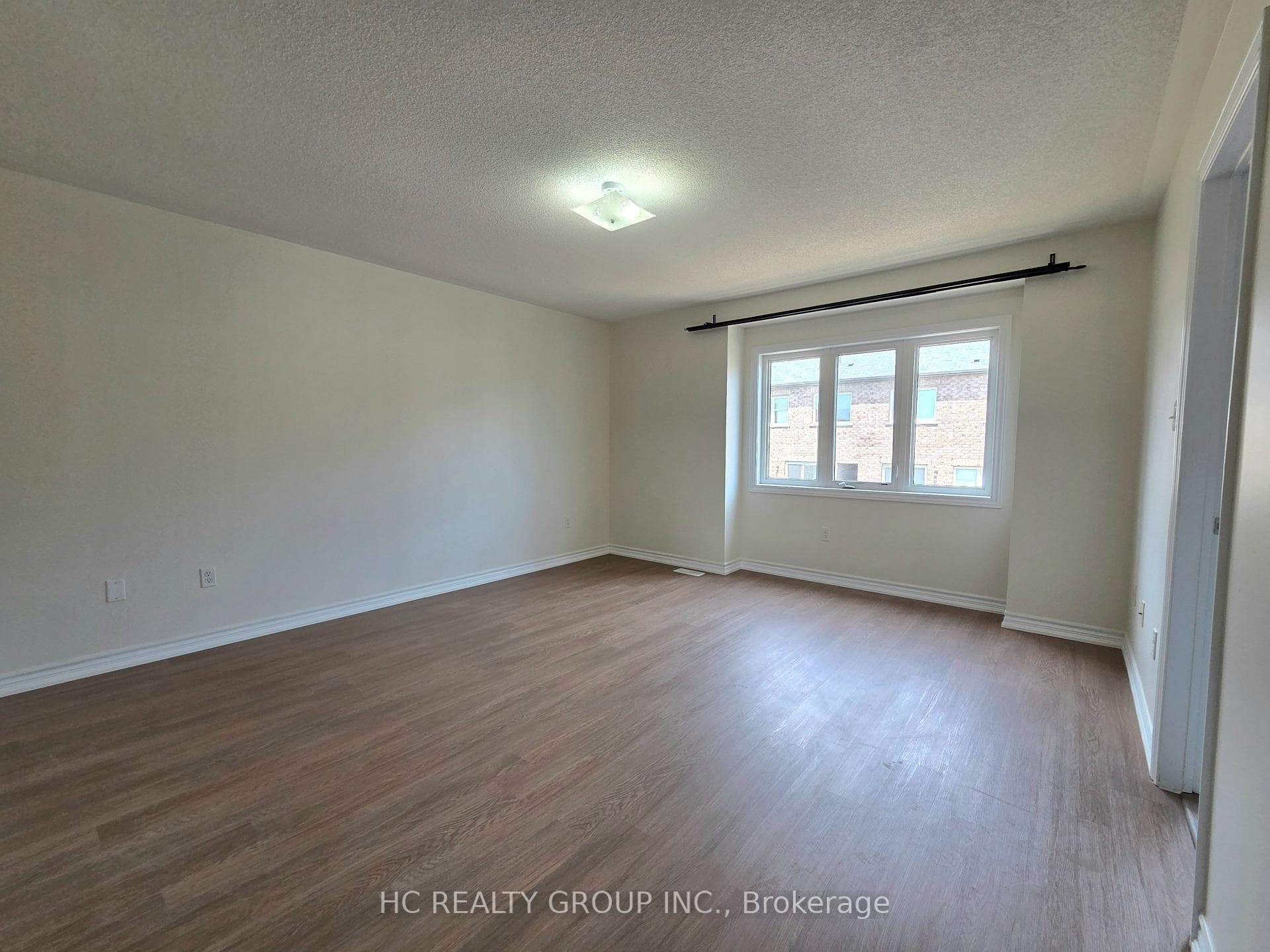 703 Hammersly Boulevard photo 12