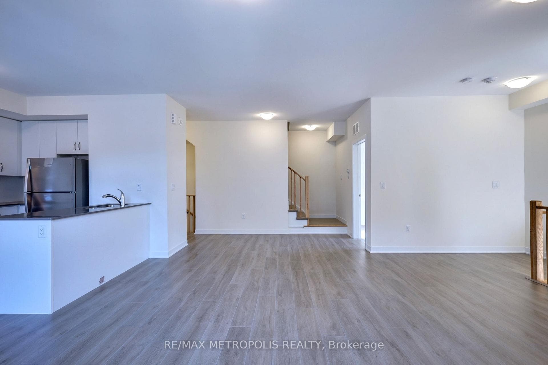 1695 Dersan Street Unit 1012 photo 6