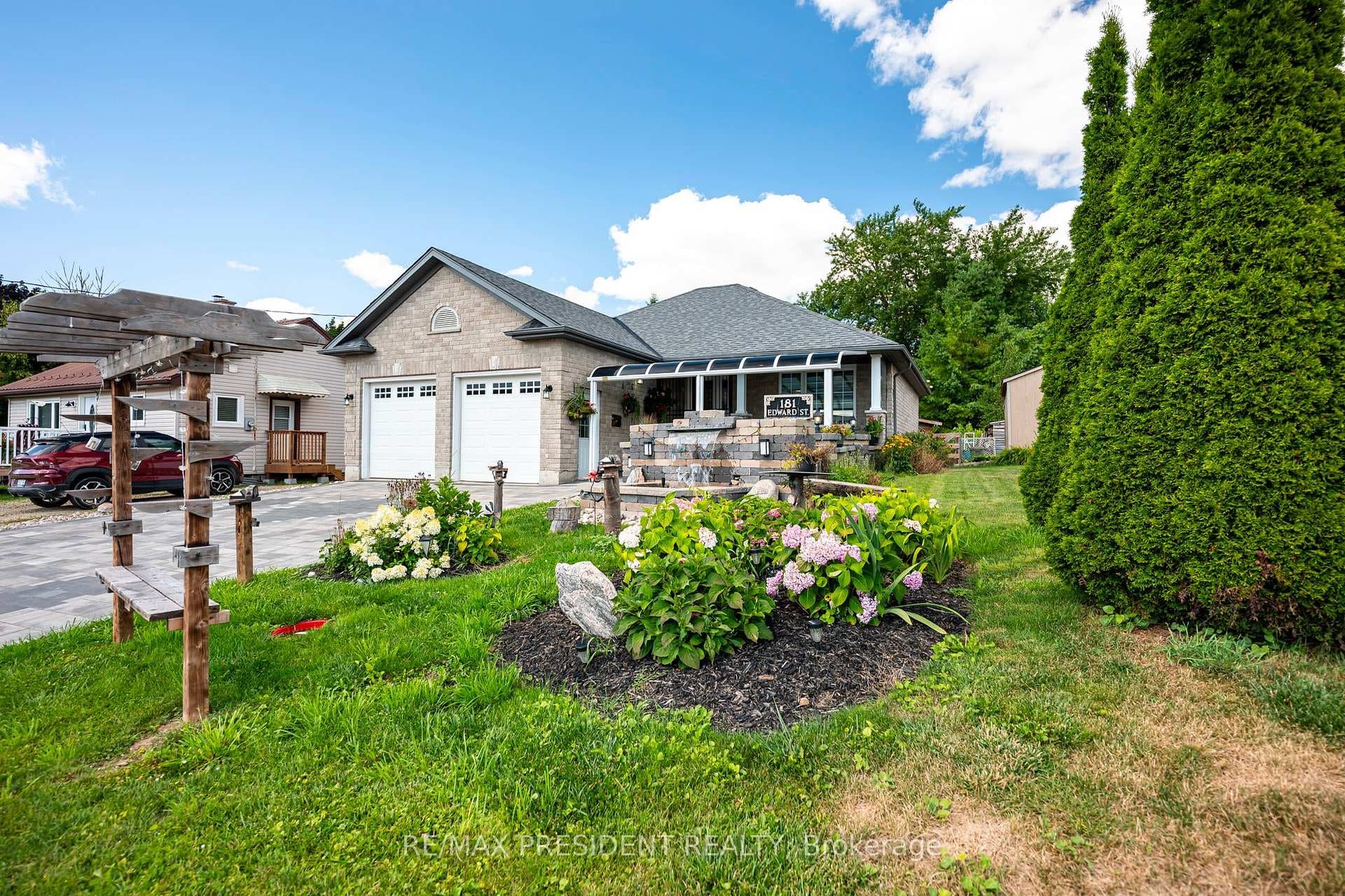 181 Edward Street photo 1