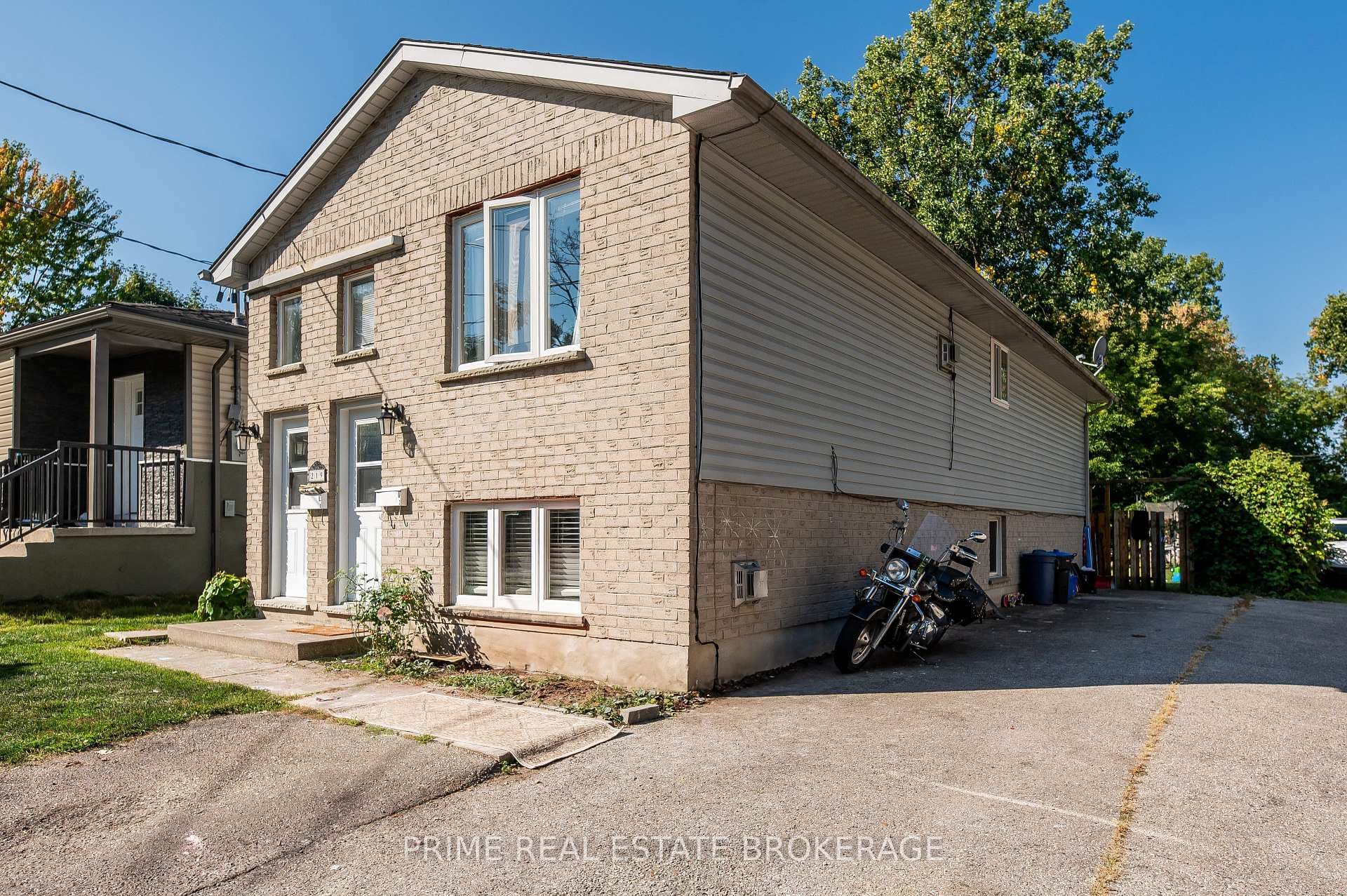 219 Emerson Avenue Unit 1 photo 29